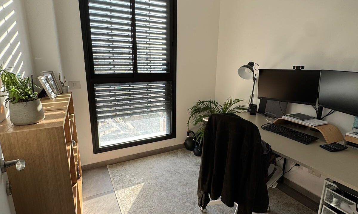 d3f33b6a-3a08-48ba-bb3c-423a3b12c5a8